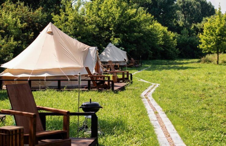 creating a brand experience outdoors with tent rentals